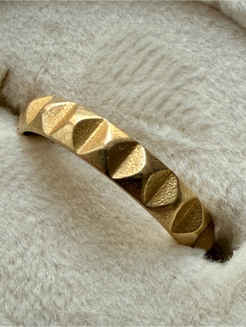 Maria Samora PYRAMID RING ~ 18K GOLD - Picture 4 of 5